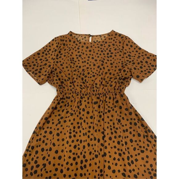 Cheetah Patterned Dress - Picture 3 of 10